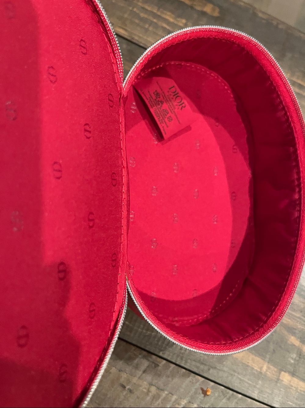 DIOR Beauty Case Patent Red - Picture 7 of 17